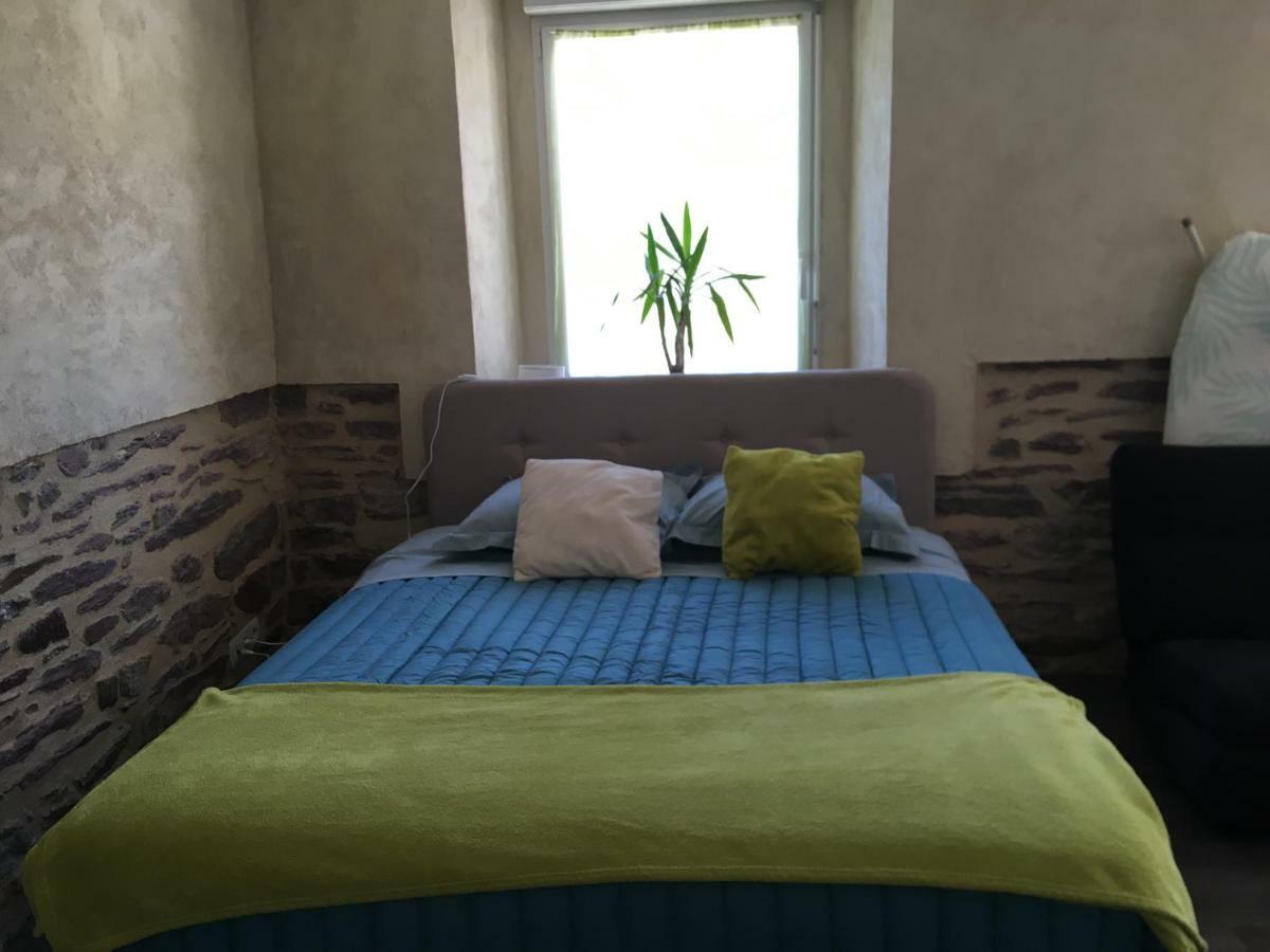 Les Gites D'Emilie Melesse Esterno foto