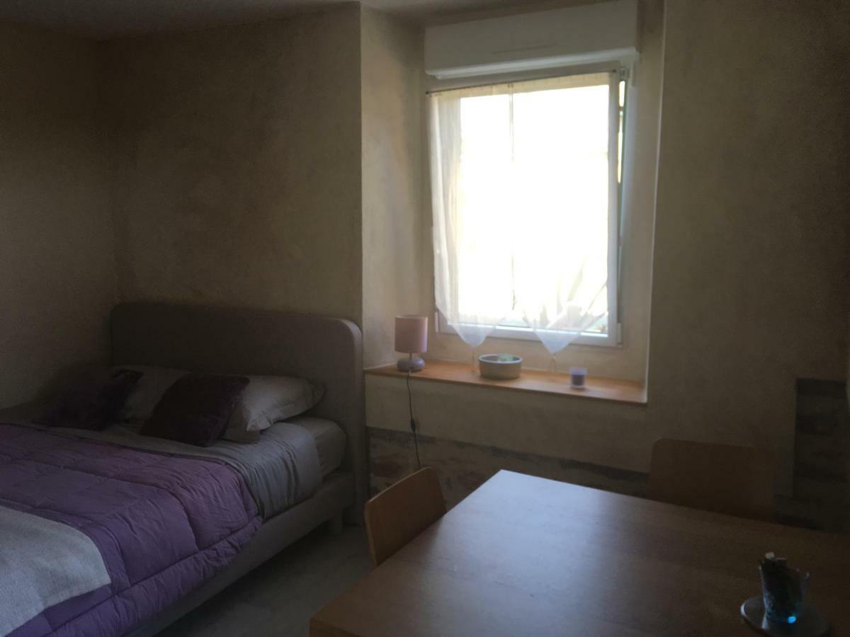 Les Gites D'Emilie Melesse Esterno foto