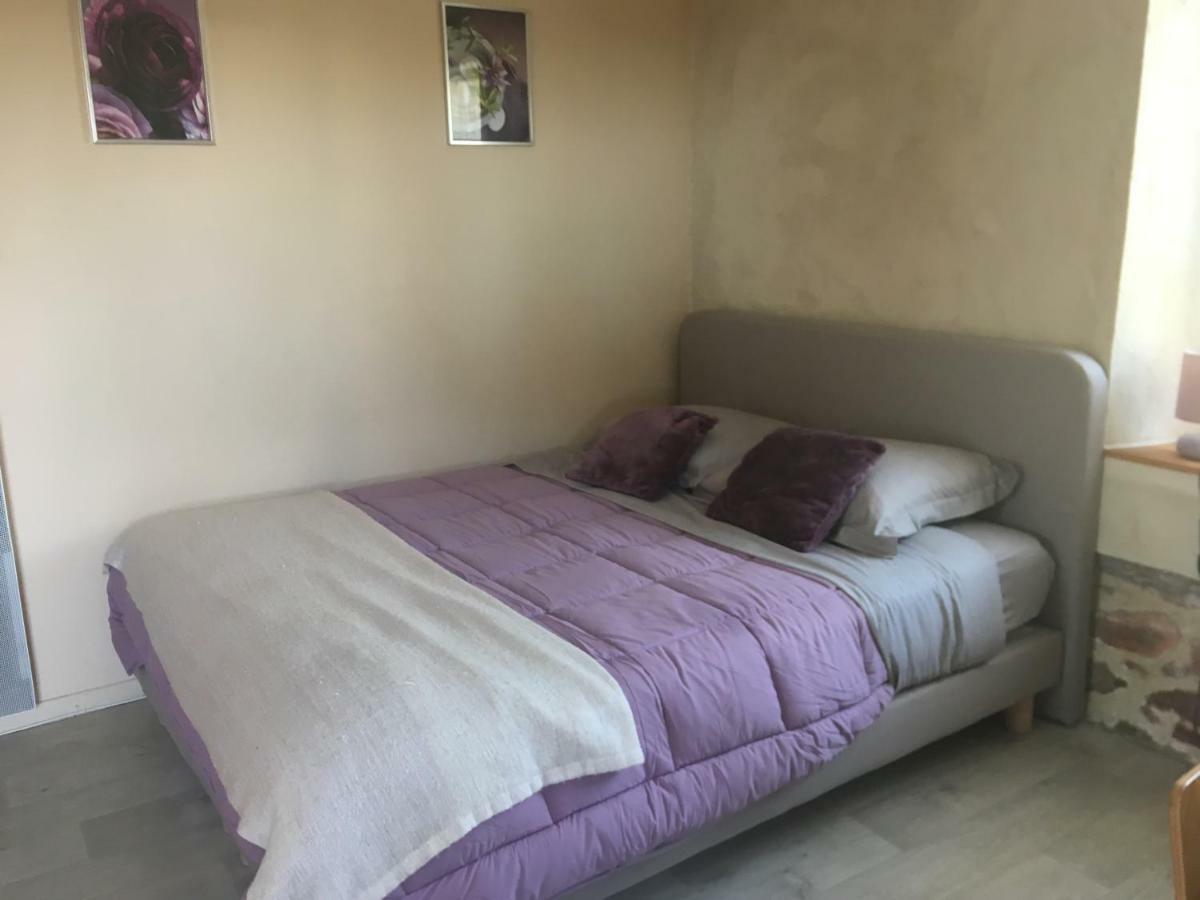 Les Gites D'Emilie Melesse Esterno foto